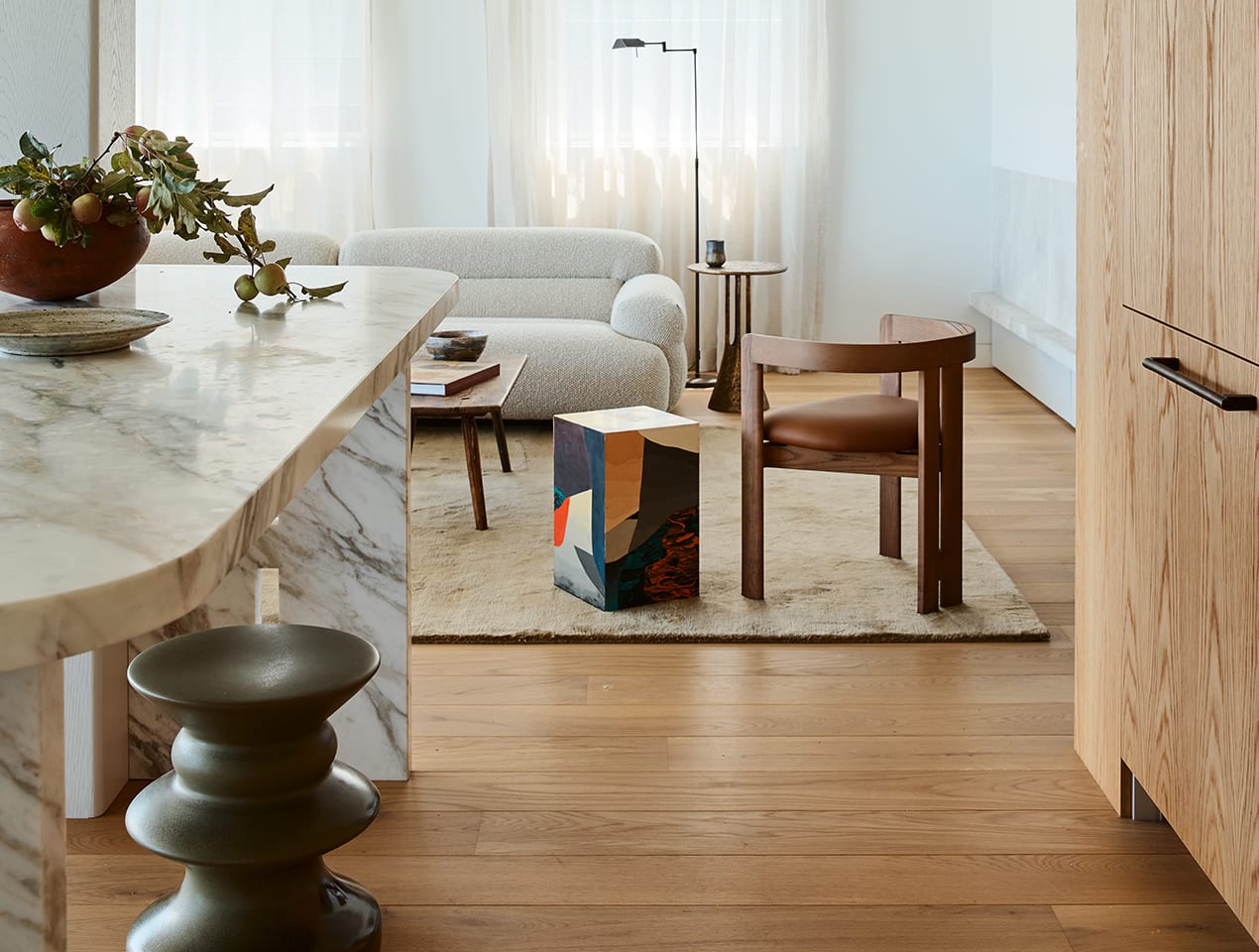 Tamarama Hill House featuring HW9598 Aspen Raw 19 timber flooring